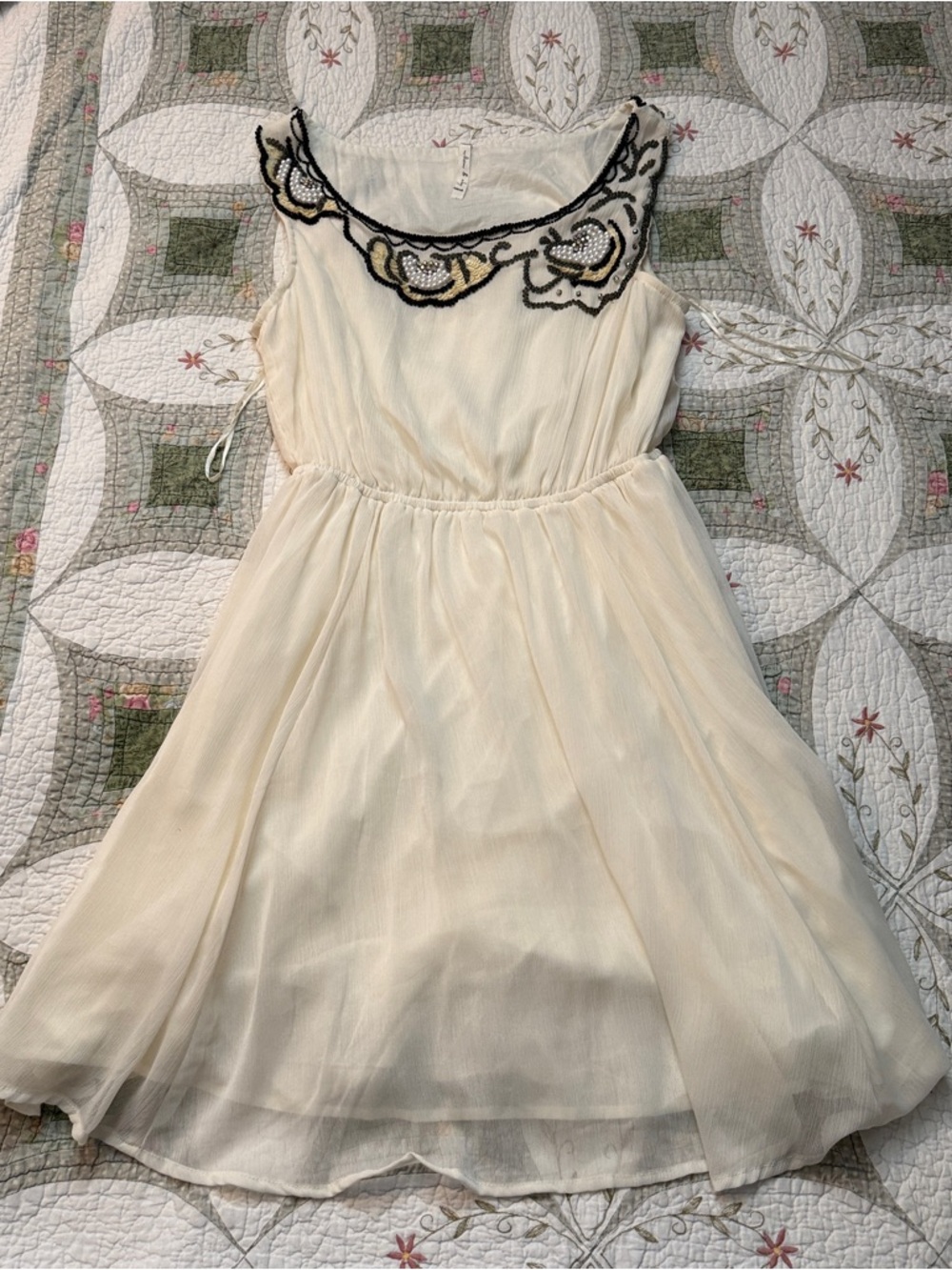 Willow & Clay Beaded Pearl Chiffon Mini Dress Cream Size S